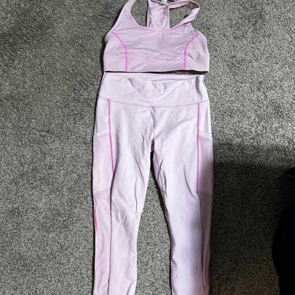 Large Fabletics Bra and Leggings Set